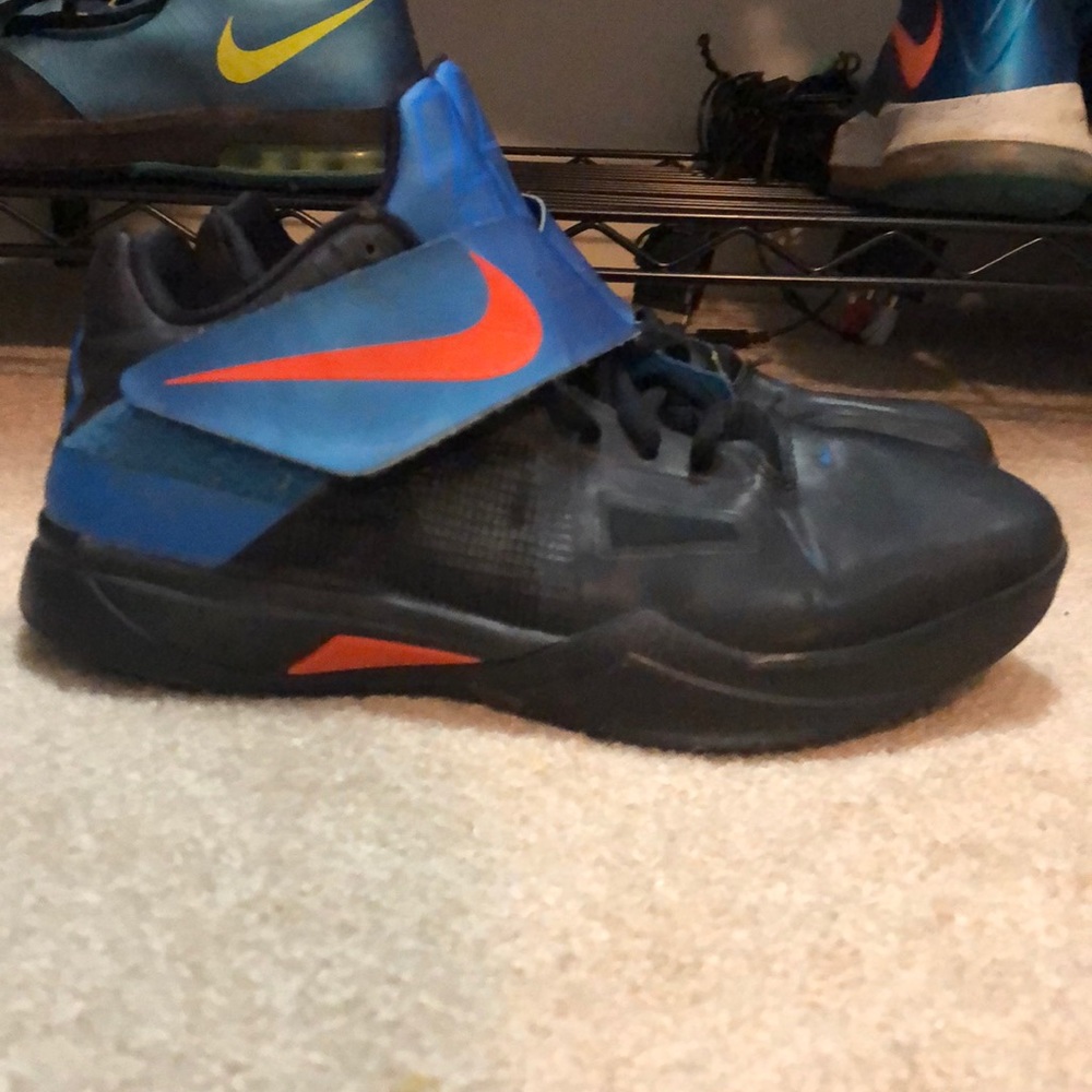 NIKE KD 4 ‘Away’ Size 7Y GS Mens